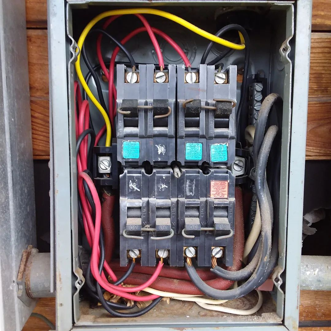 Gallery Image:Pelican Electric-CC LLC